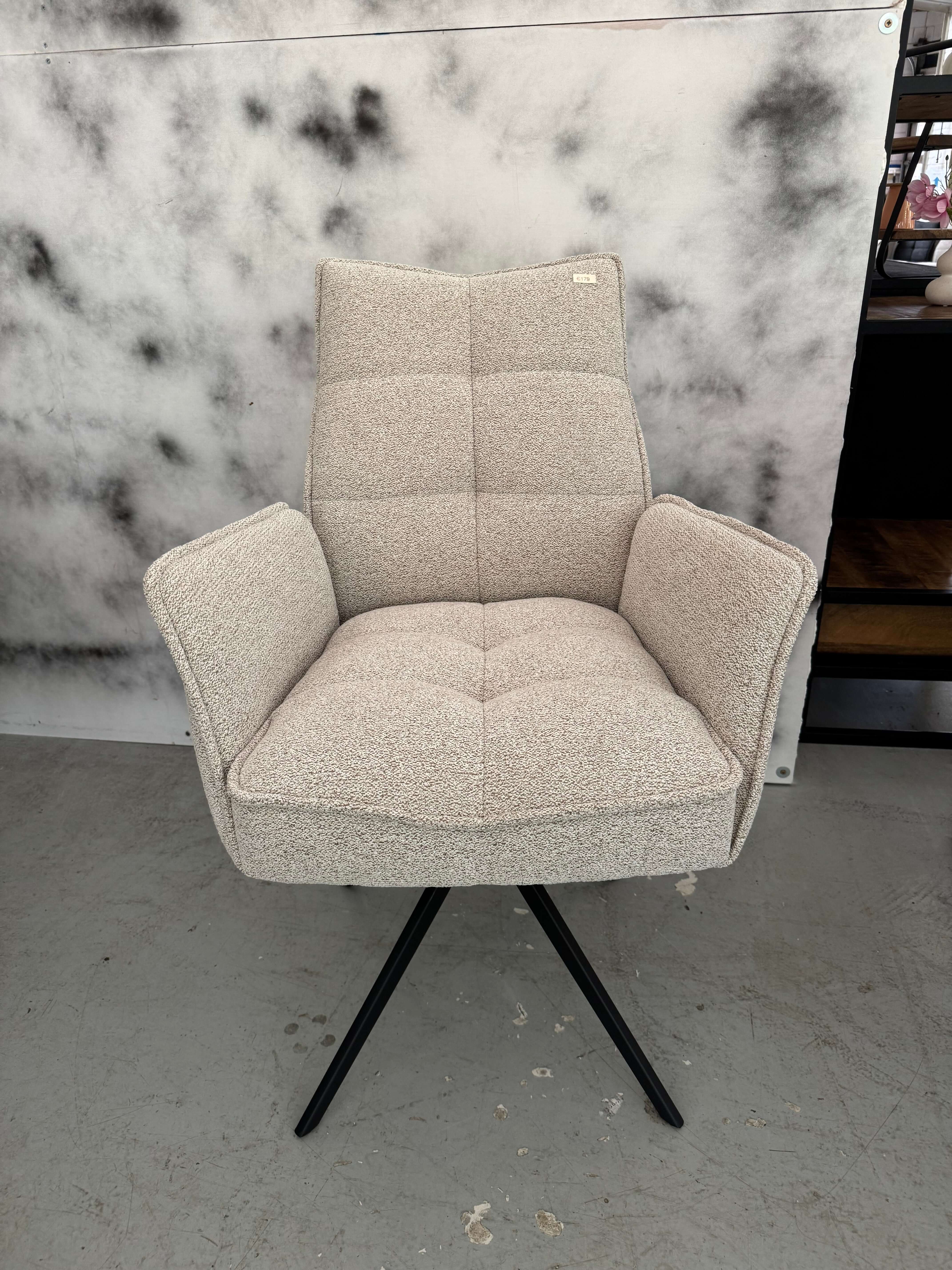 Eetkamerstoel Menno met armleuning