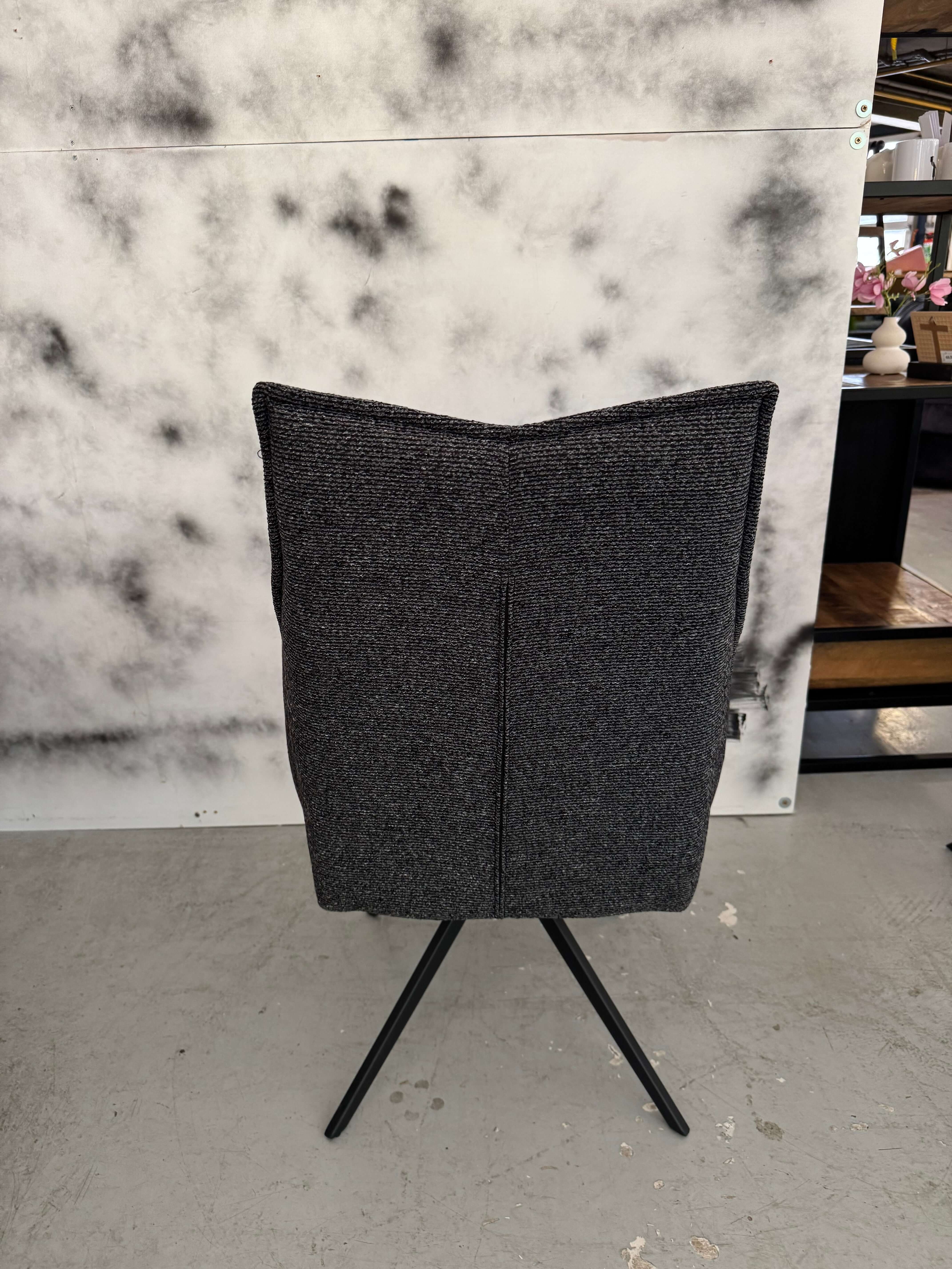 Eetkamerstoel Menno met armleuning